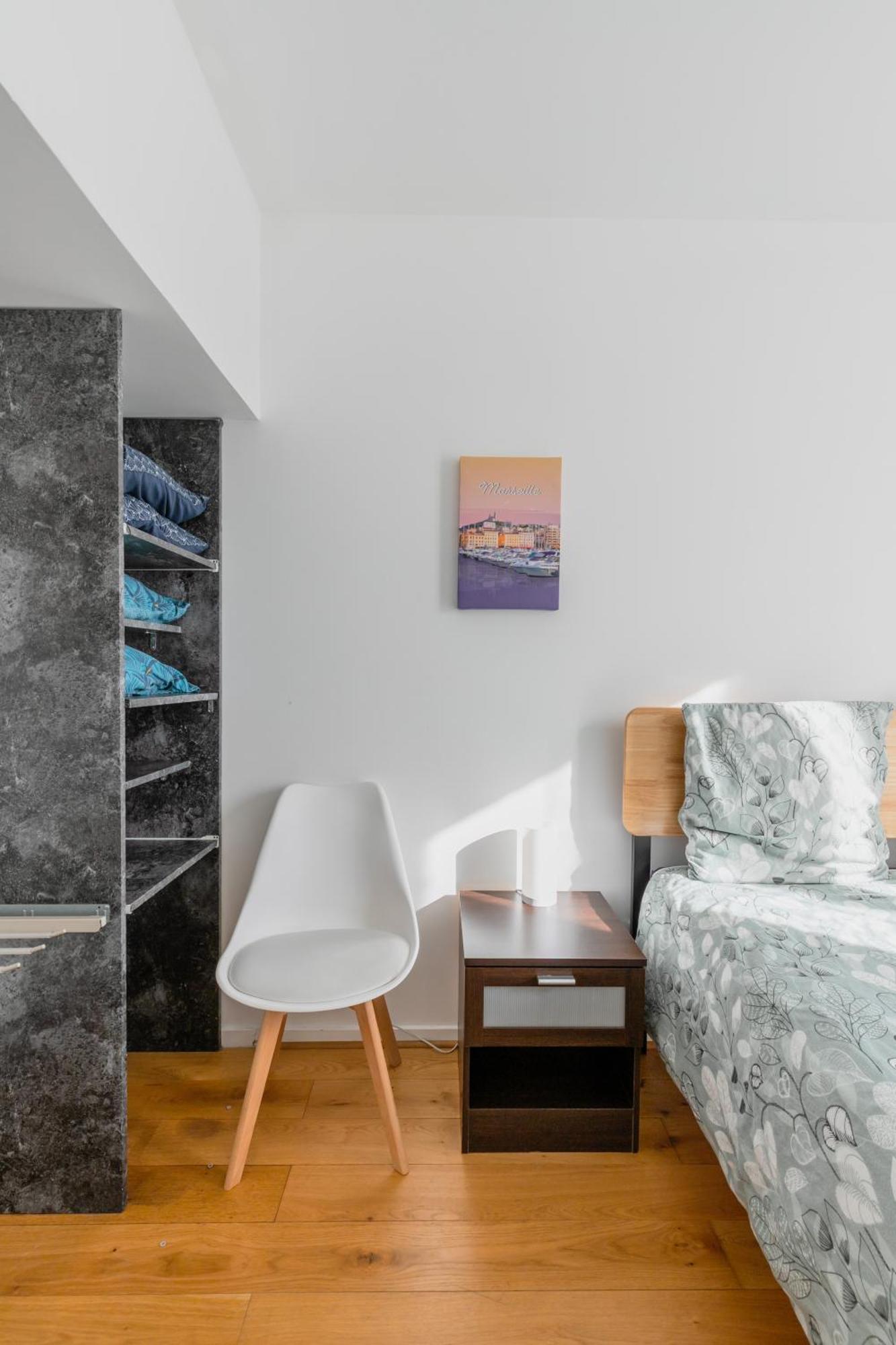 Transports, Parking, A/C & Equipped For Long Stays Saint-Ouen  Esterno foto