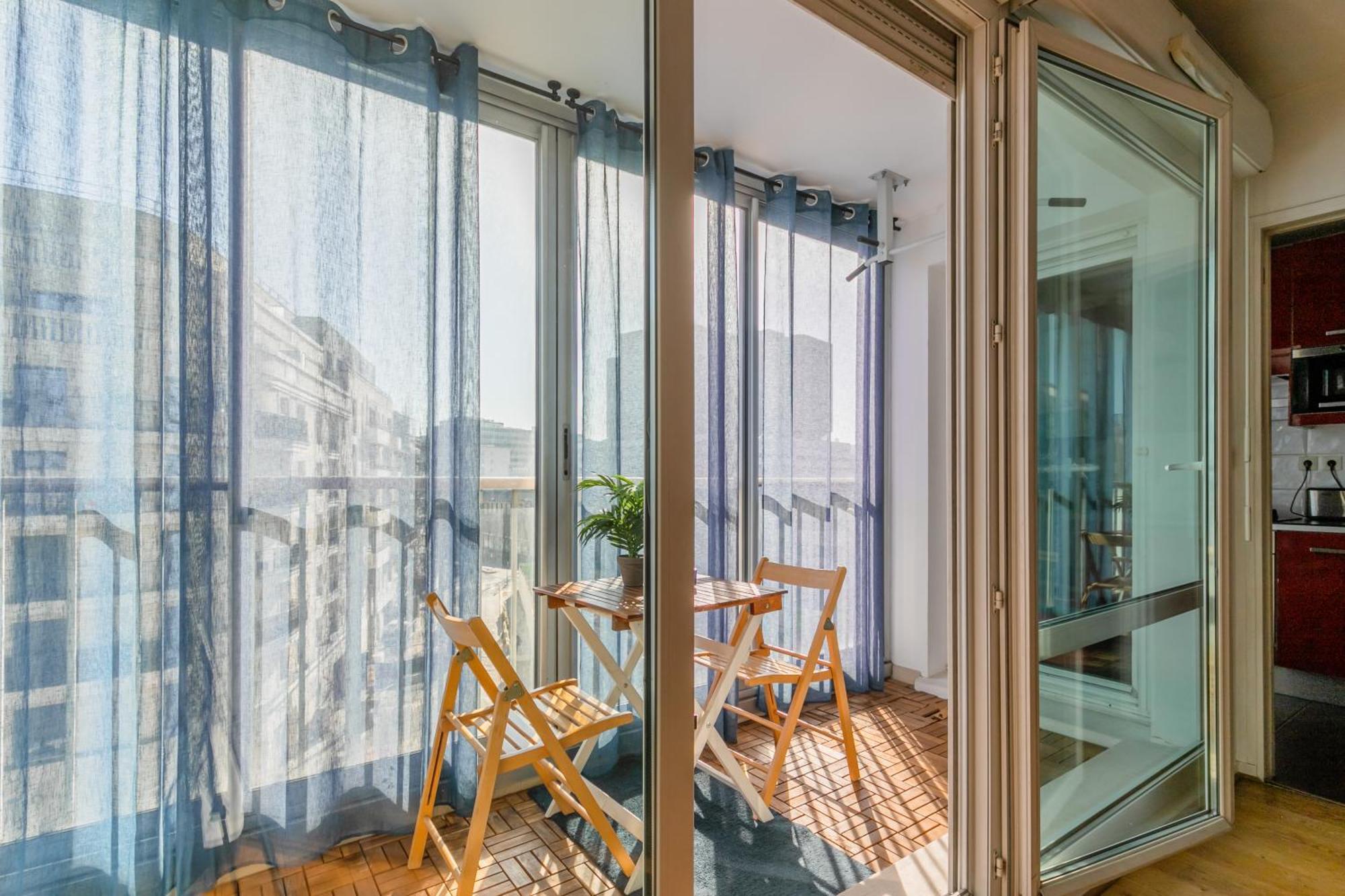 Transports, Parking, A/C & Equipped For Long Stays Saint-Ouen  Esterno foto
