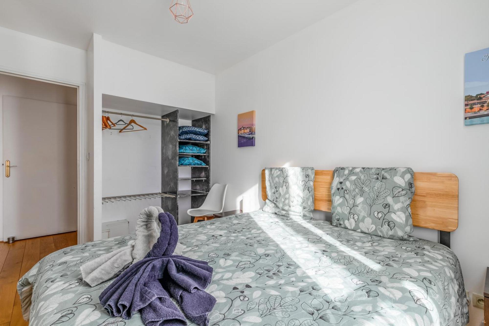 Transports, Parking, A/C & Equipped For Long Stays Saint-Ouen  Esterno foto